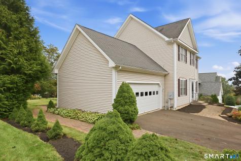 12 Tarragon Drive East Hampton CT 06424