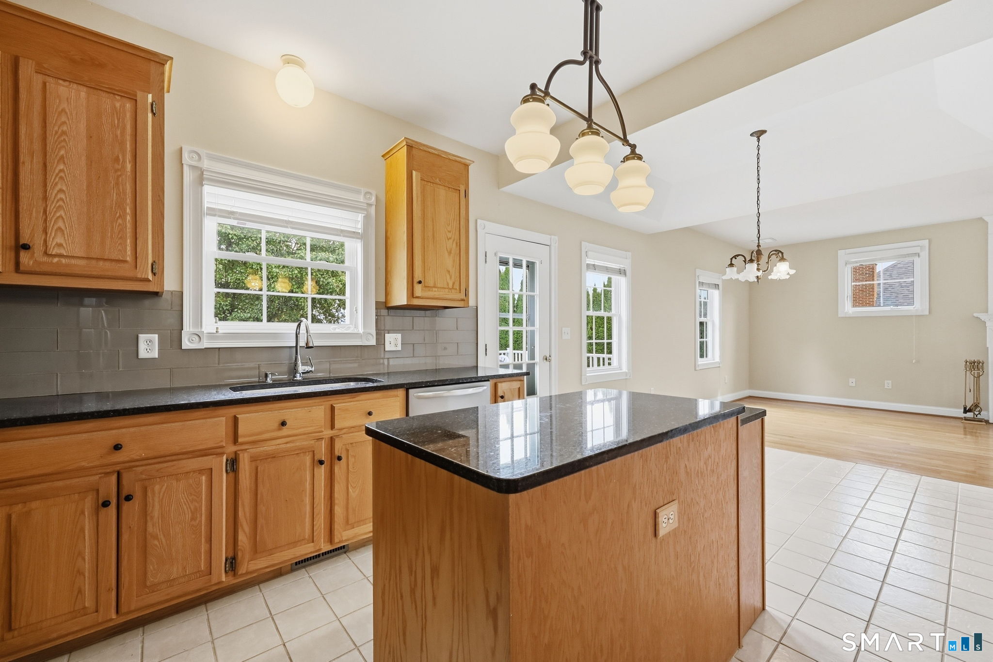 12 Tarragon Drive East Hampton CT 06424