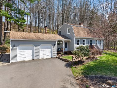 599 Durham Road Guilford CT 06437