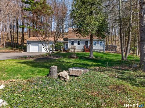 599 Durham Road Guilford CT 06437