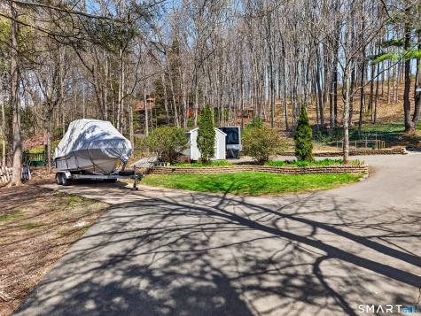 599 Durham Road Guilford CT 06437