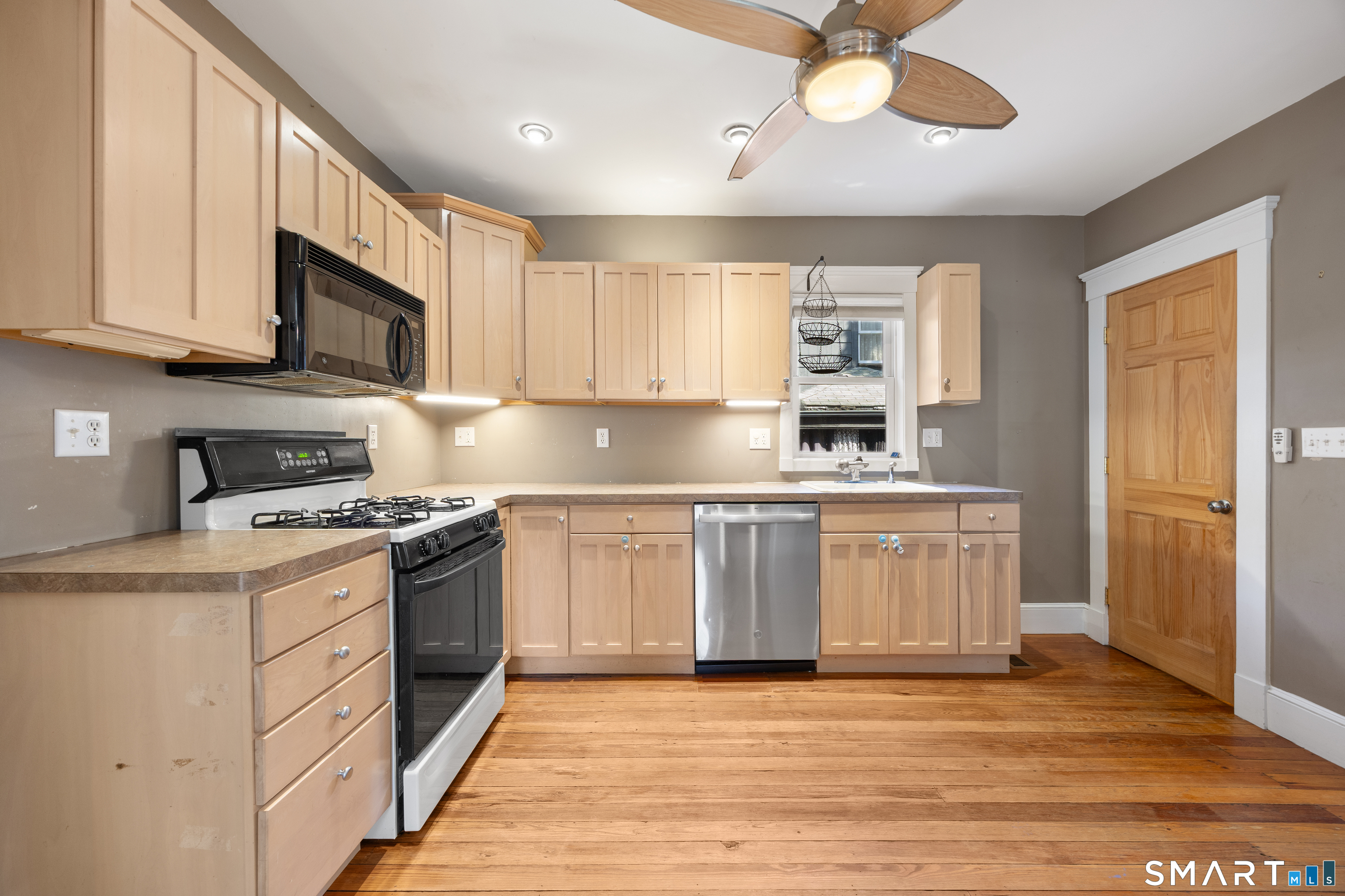 116 Laurel Street East Haven CT 06512