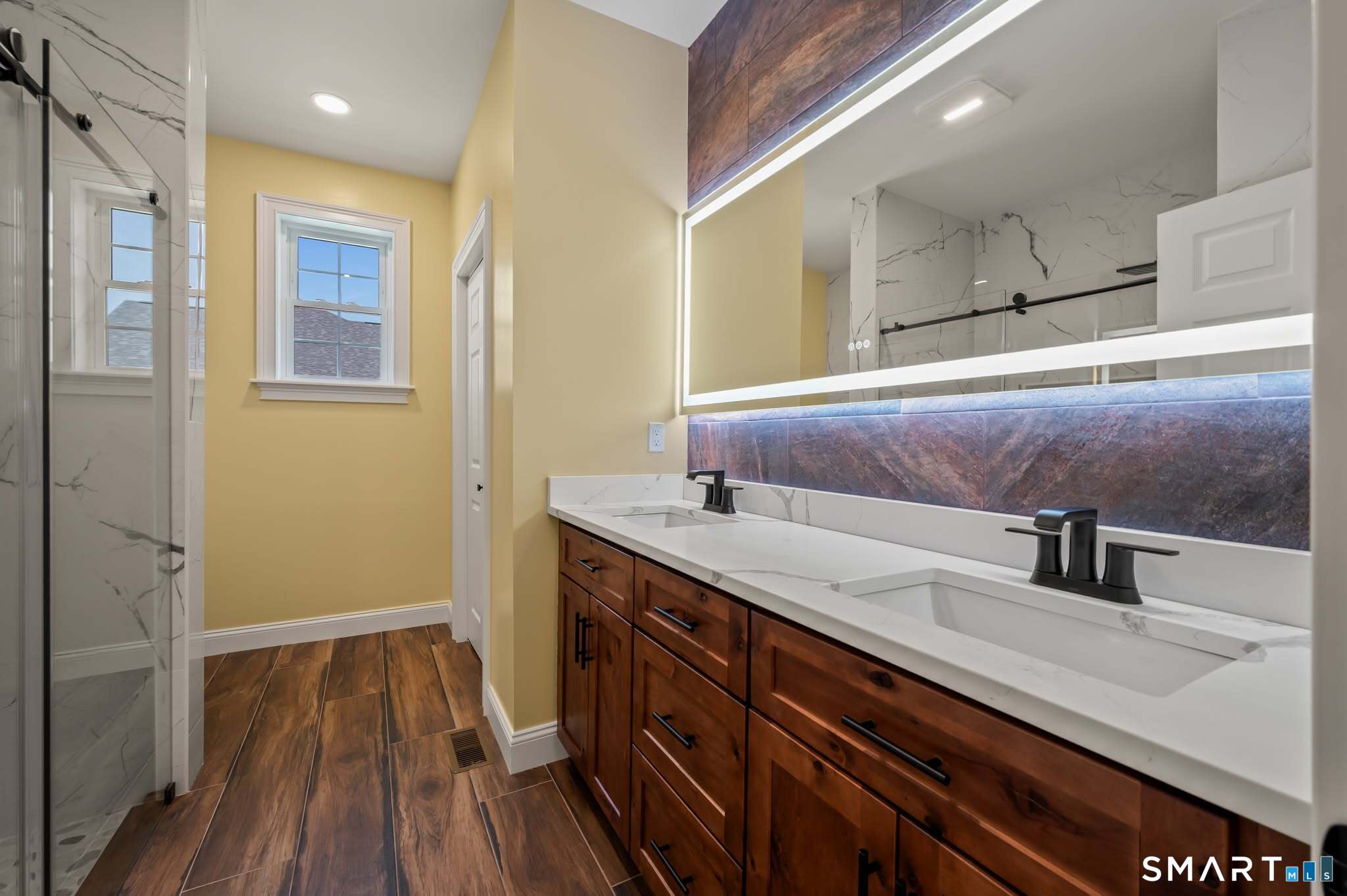290 Gardner Street Manchester CT 06040