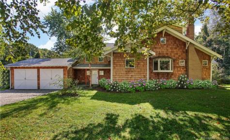 1071 South Pine Creek Road Fairfield CT 06824
