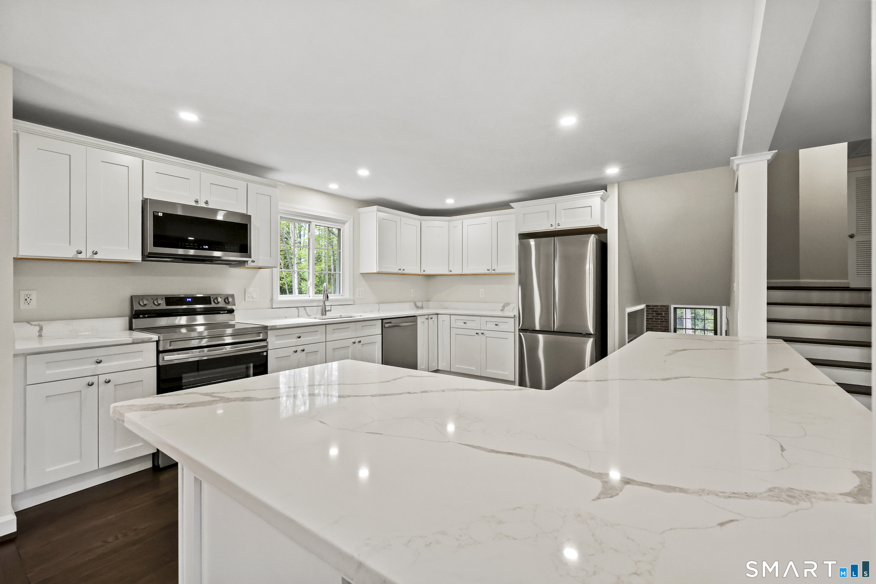 6 Stockade Road Simsbury CT 06092