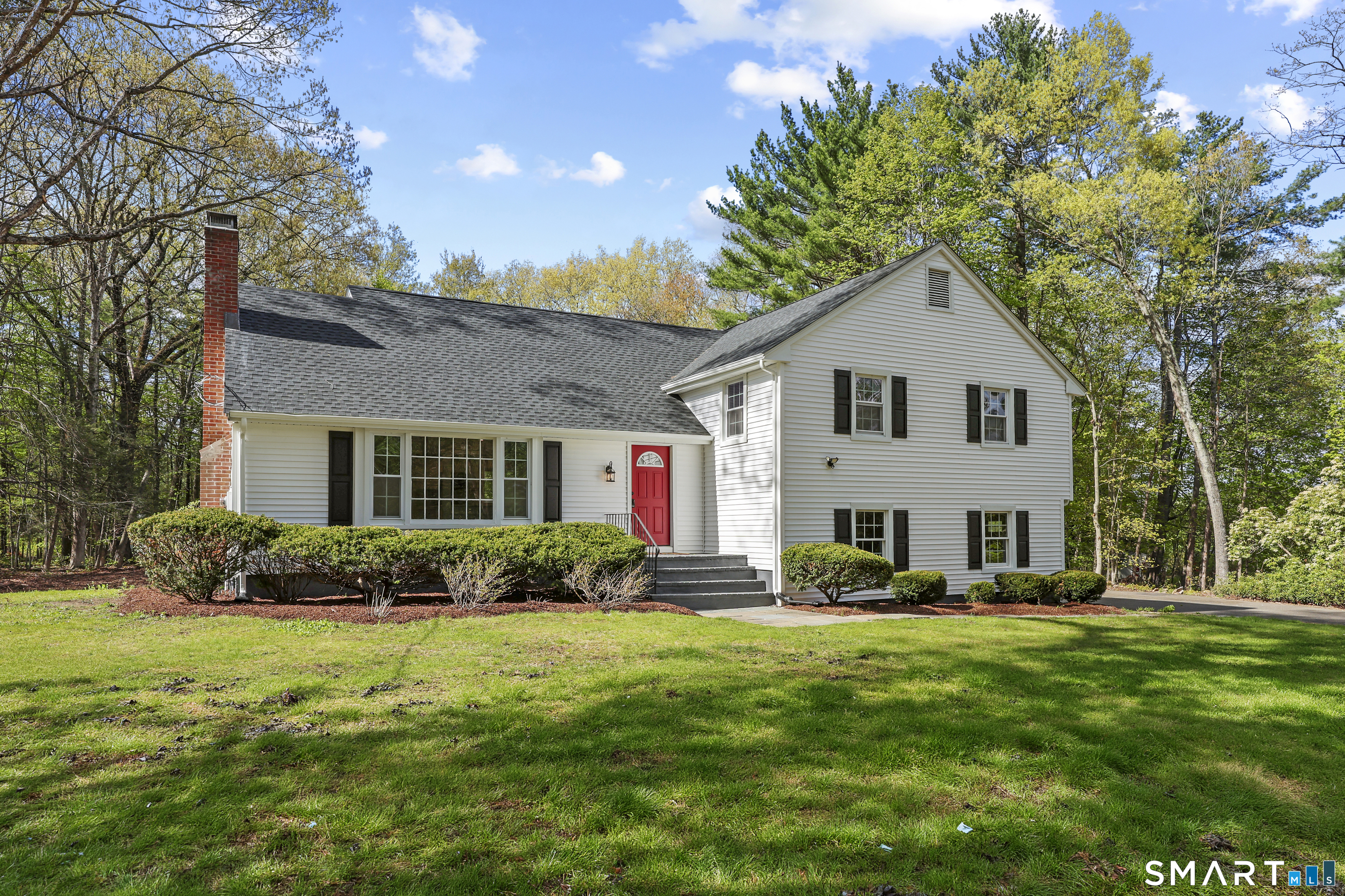 6 Stockade Road Simsbury CT 06092