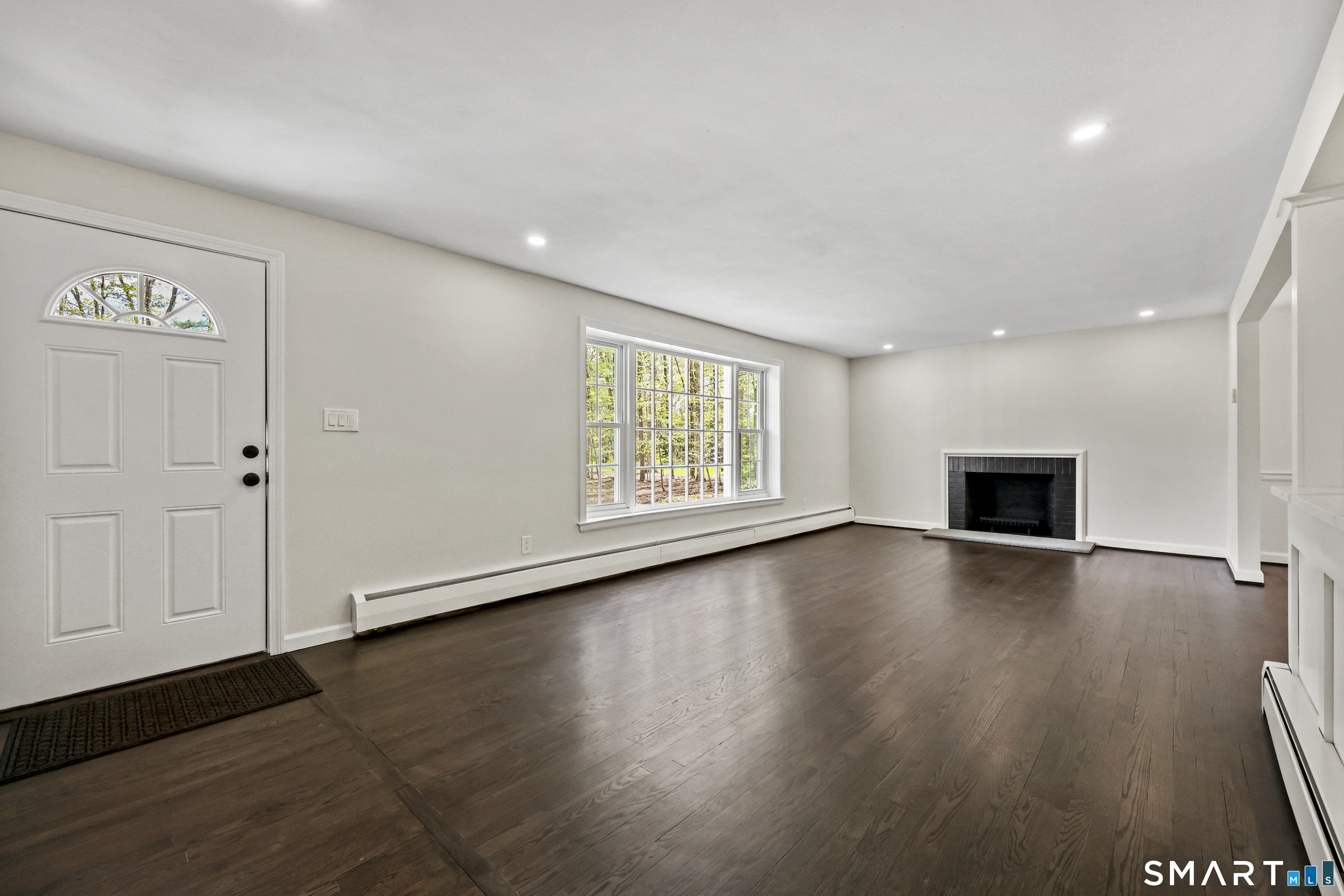 6 Stockade Road Simsbury CT 06092