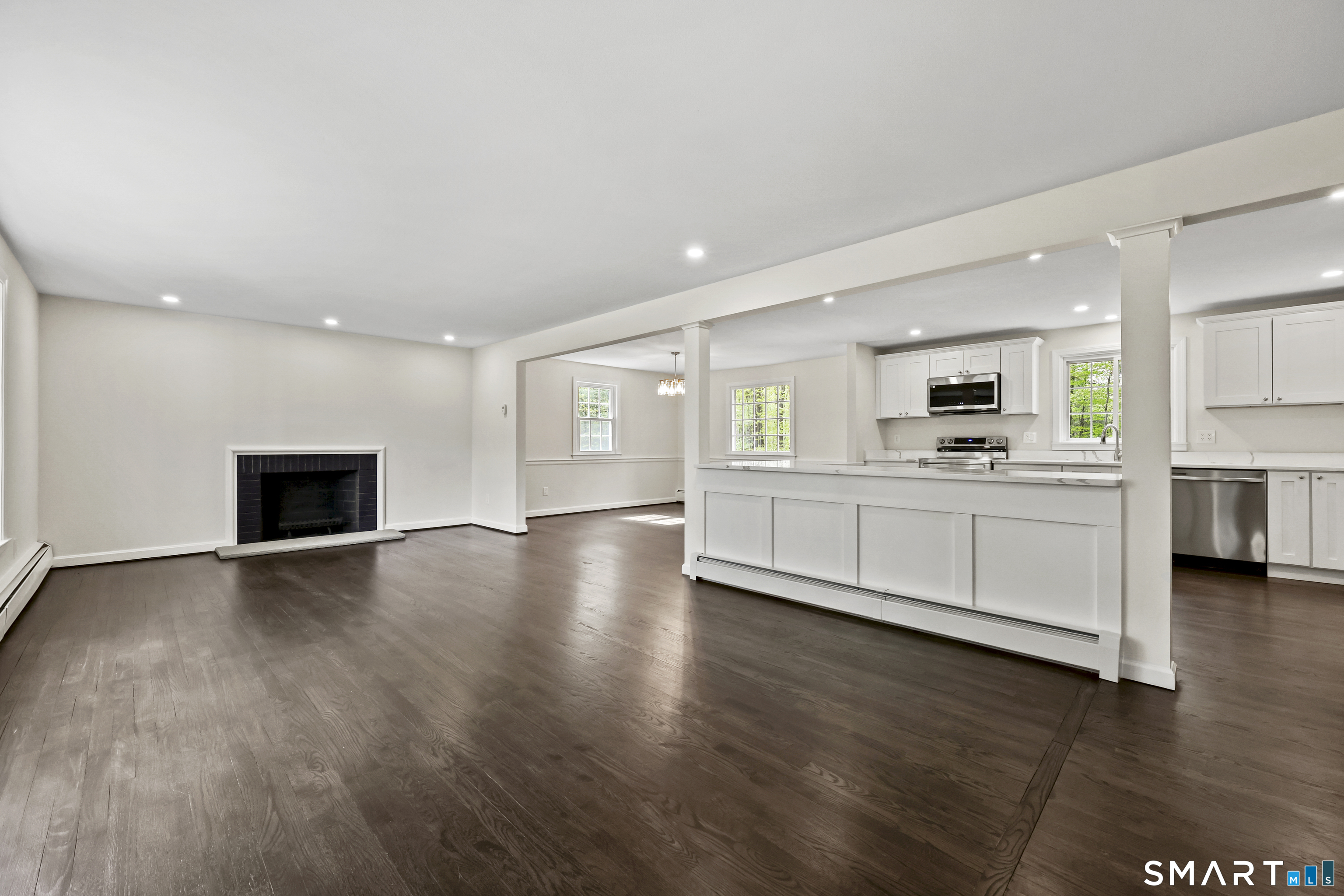 6 Stockade Road Simsbury CT 06092