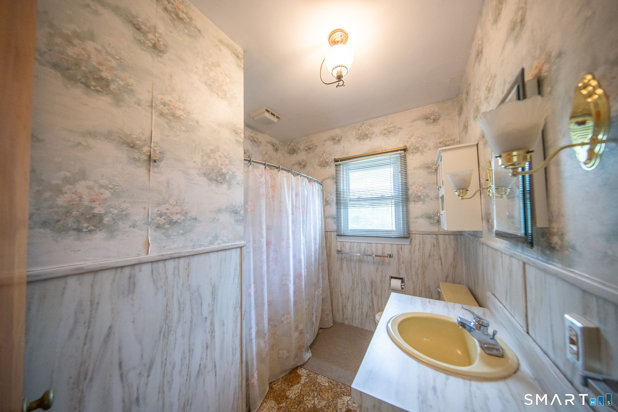 46 Park Avenue Montville CT 06382