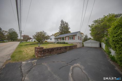 46 Park Avenue Montville CT 06382