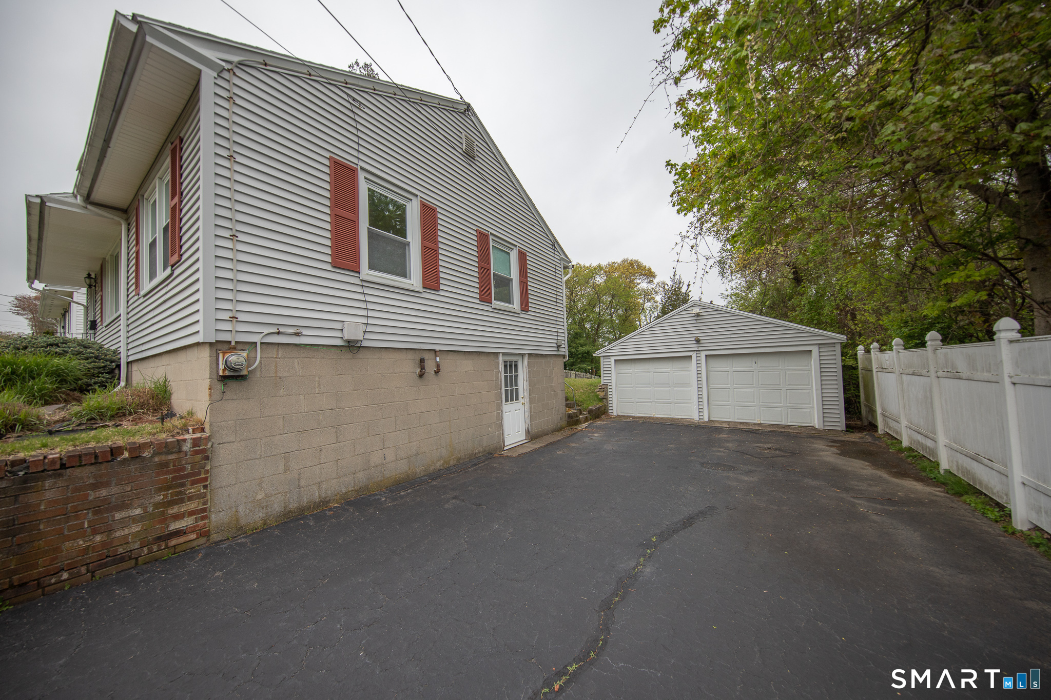 46 Park Avenue Montville CT 06382