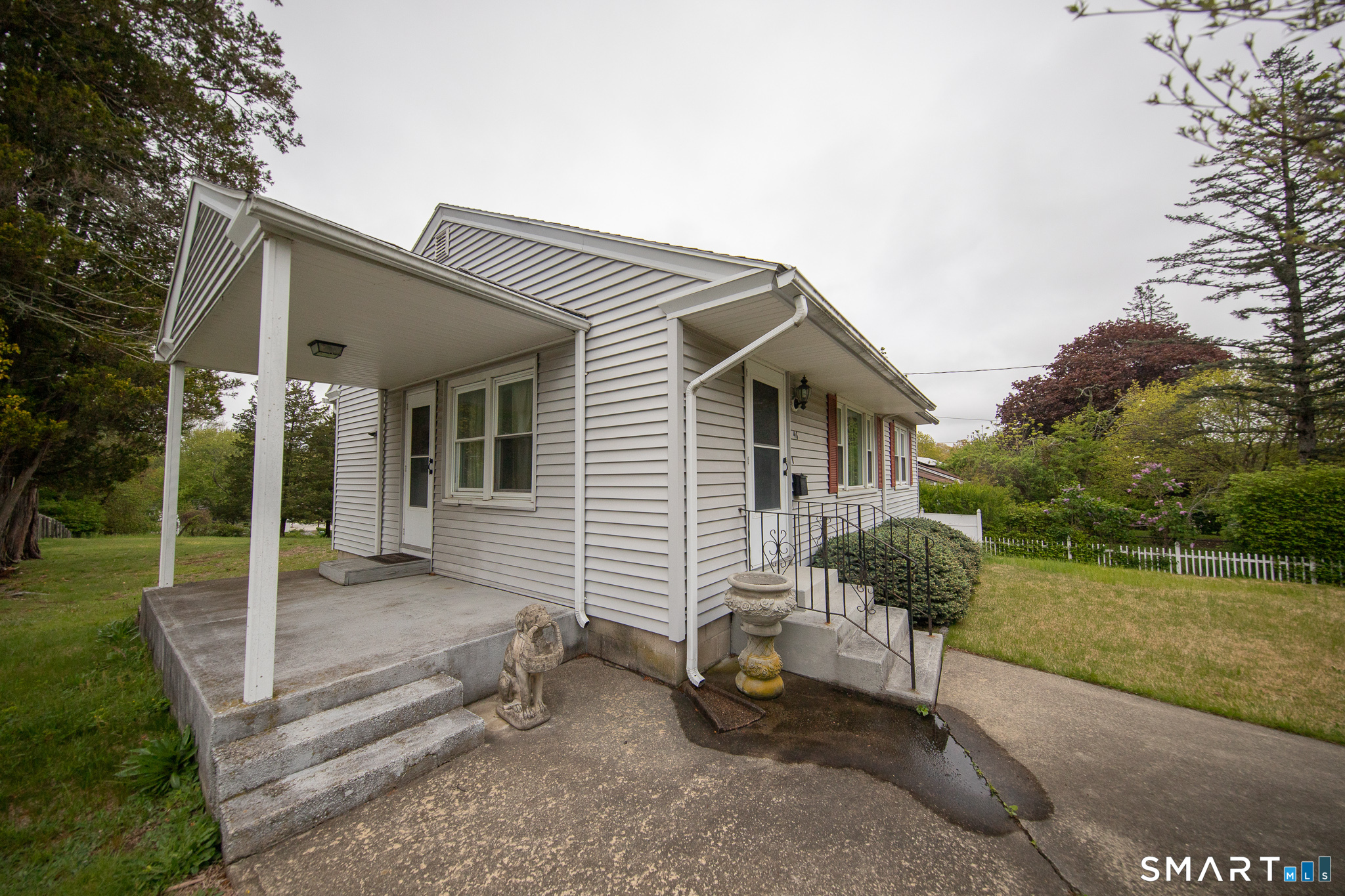 46 Park Avenue Montville CT 06382