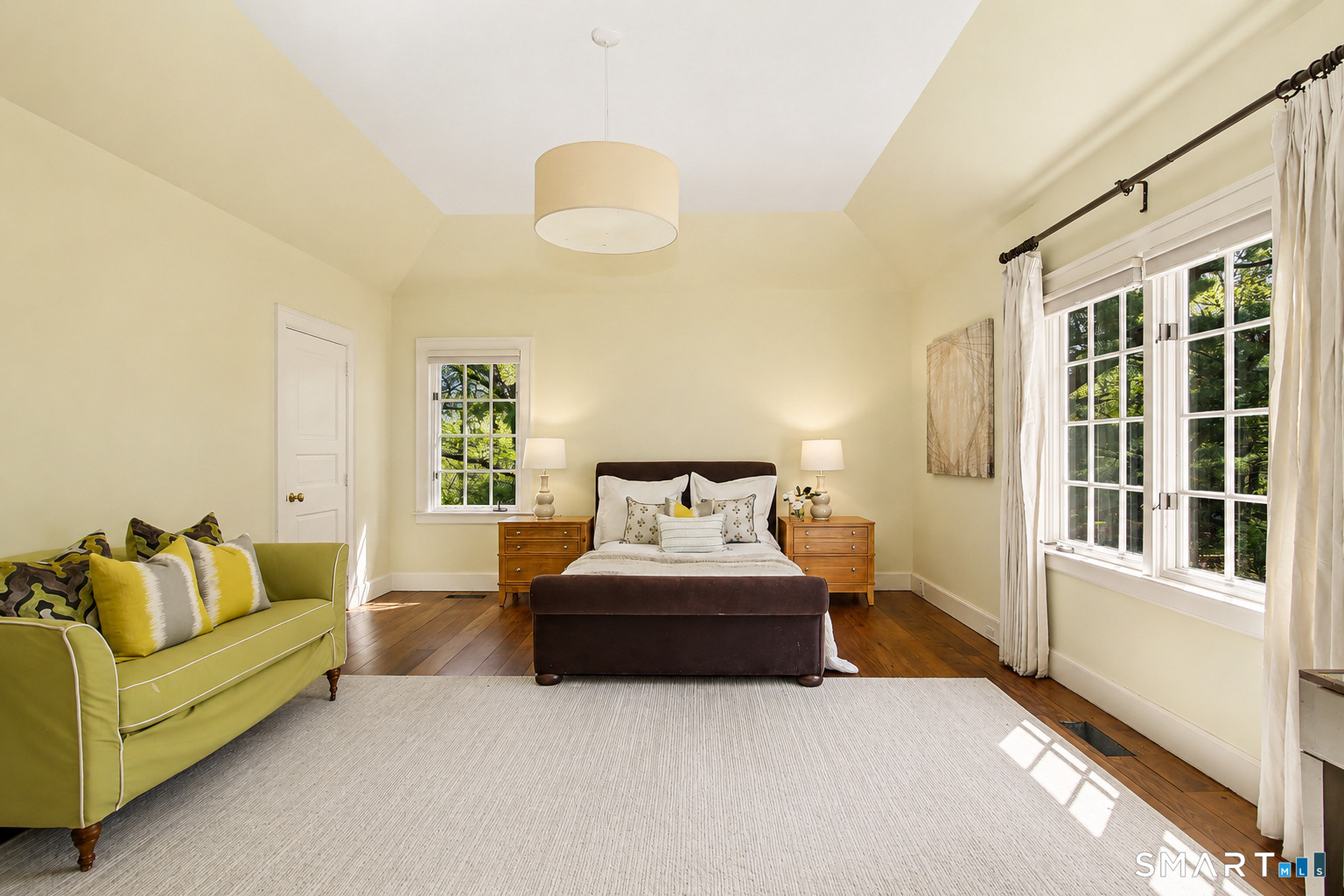 537 Oenoke Ridge New Canaan CT 06840