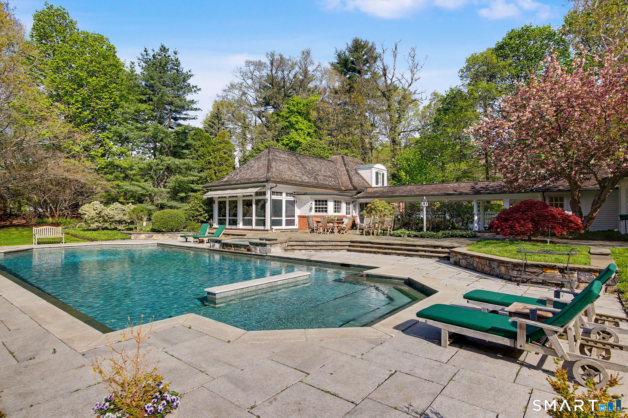537 Oenoke Ridge New Canaan CT 06840