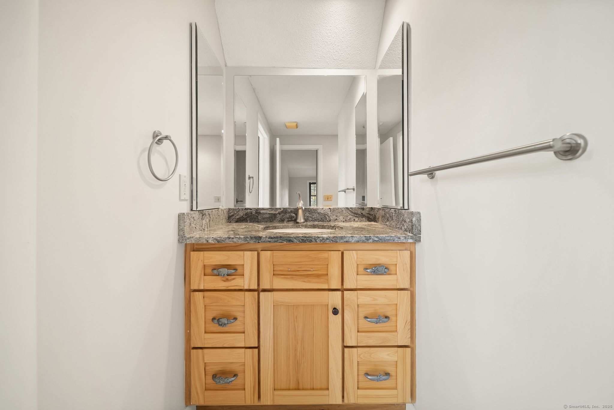 39 Pheasant Hill Drive West Hartford CT 06107