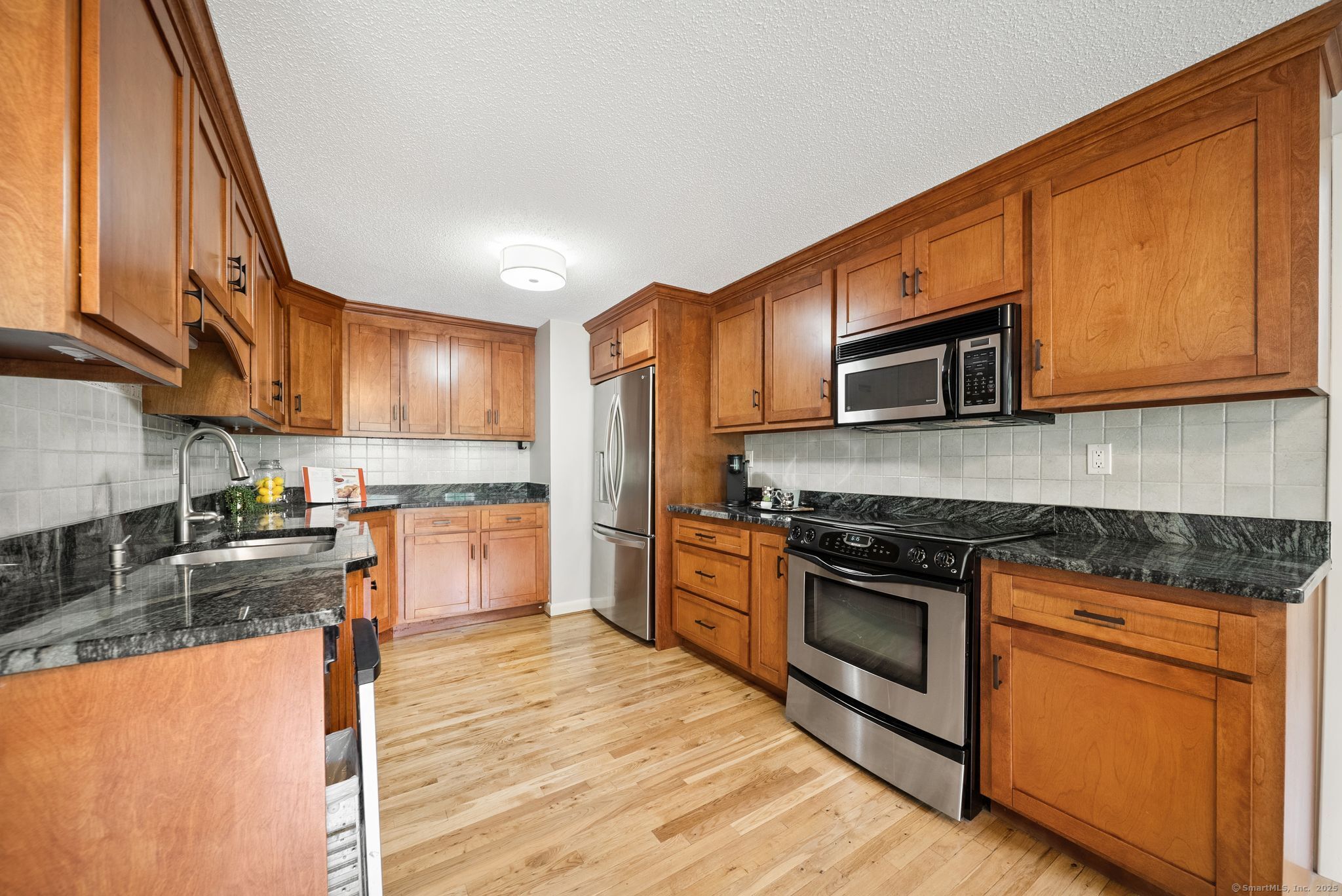 39 Pheasant Hill Drive West Hartford CT 06107