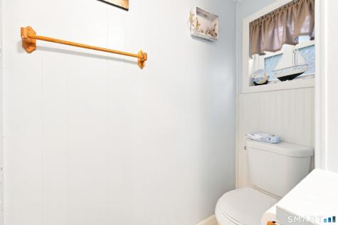28 Woodland Park Shelton CT 06484