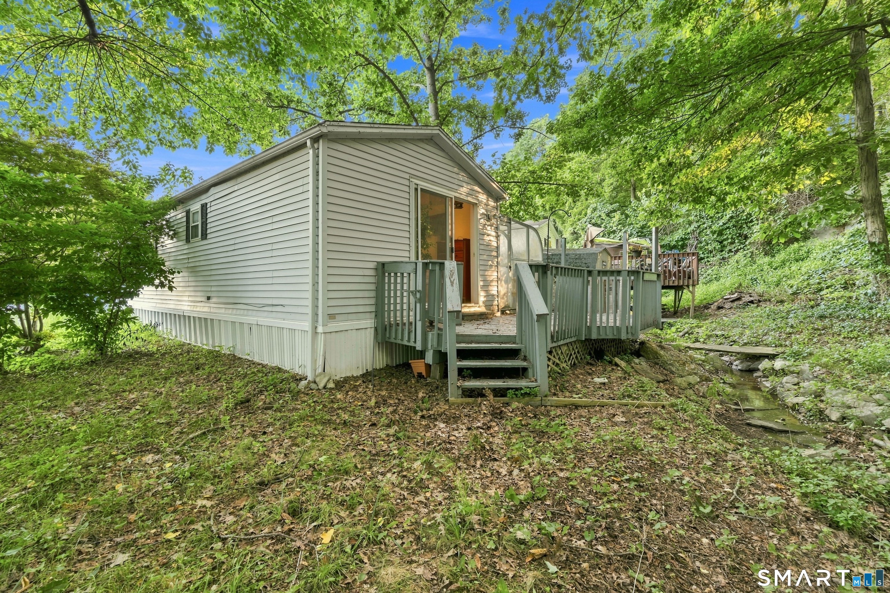 28 Woodland Park Shelton CT 06484