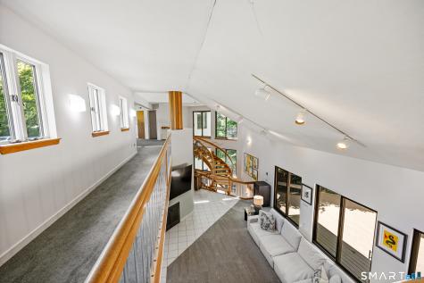 25 Surrey Drive Cheshire CT 06410