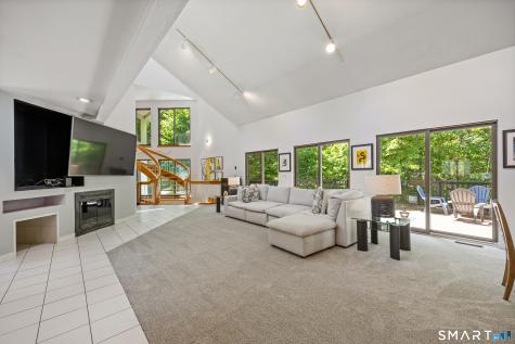 25 Surrey Drive Cheshire CT 06410