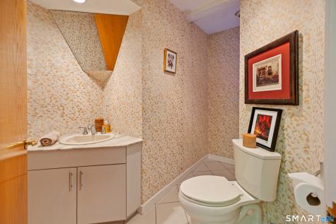 25 Surrey Drive Cheshire CT 06410