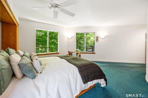 25 Surrey Drive Cheshire CT 06410