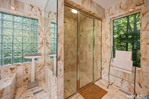 25 Surrey Drive Cheshire CT 06410