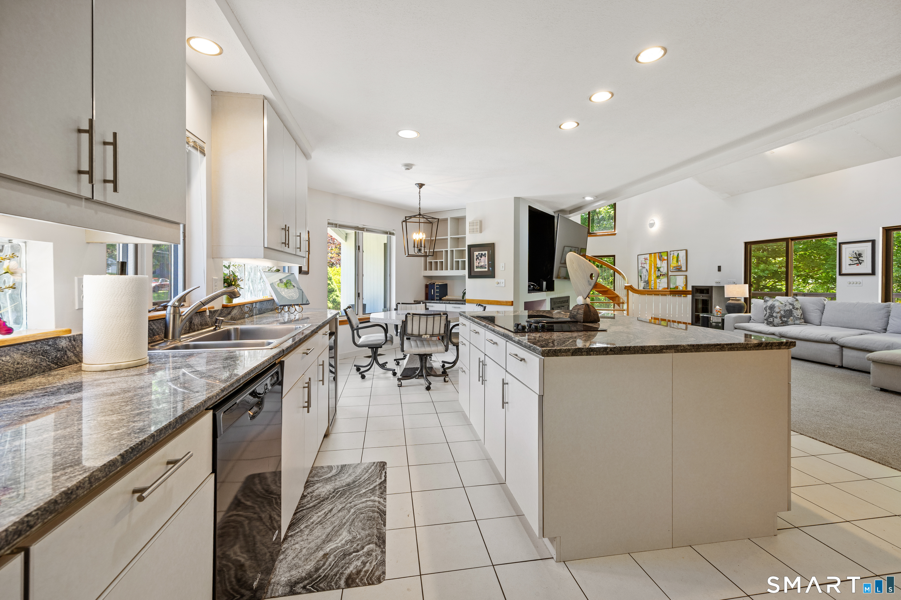25 Surrey Drive Cheshire CT 06410
