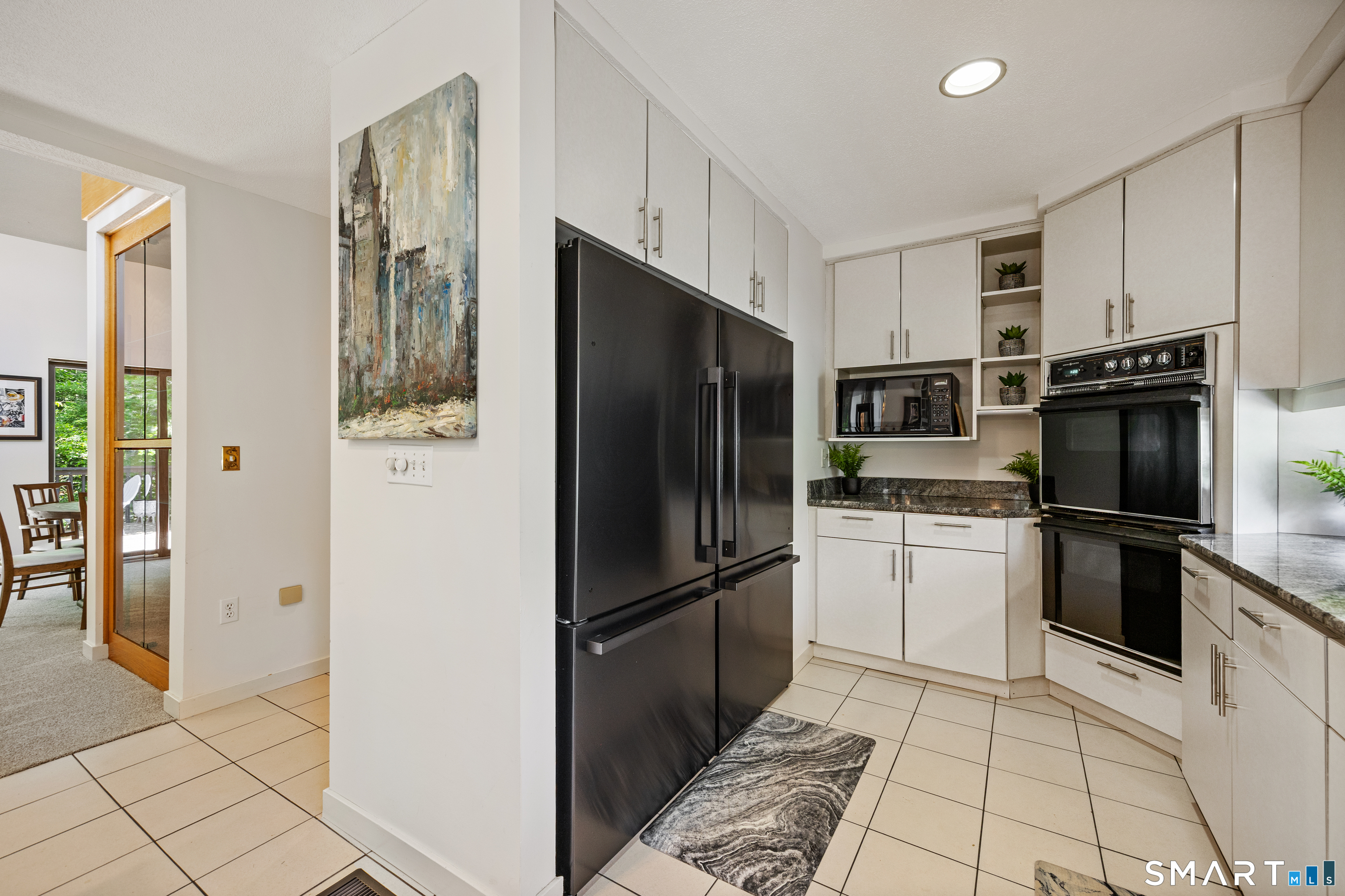 25 Surrey Drive Cheshire CT 06410