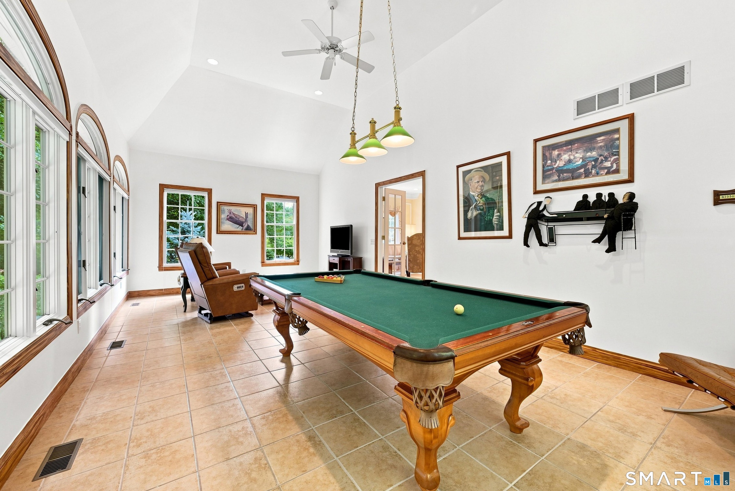 4 Whitewood Road Newtown CT 06470