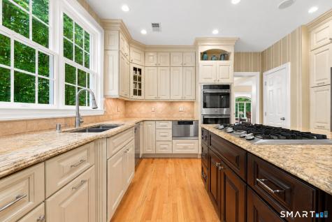 4 Whitewood Road Newtown CT 06470