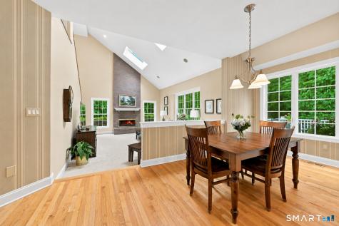 4 Whitewood Road Newtown CT 06470