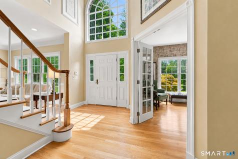 4 Whitewood Road Newtown CT 06470