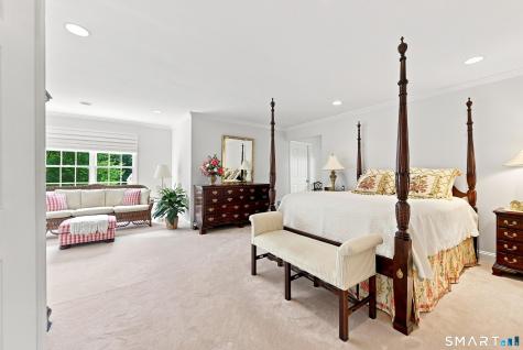 4 Whitewood Road Newtown CT 06470