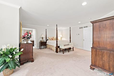4 Whitewood Road Newtown CT 06470