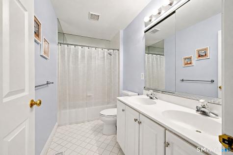 4 Whitewood Road Newtown CT 06470