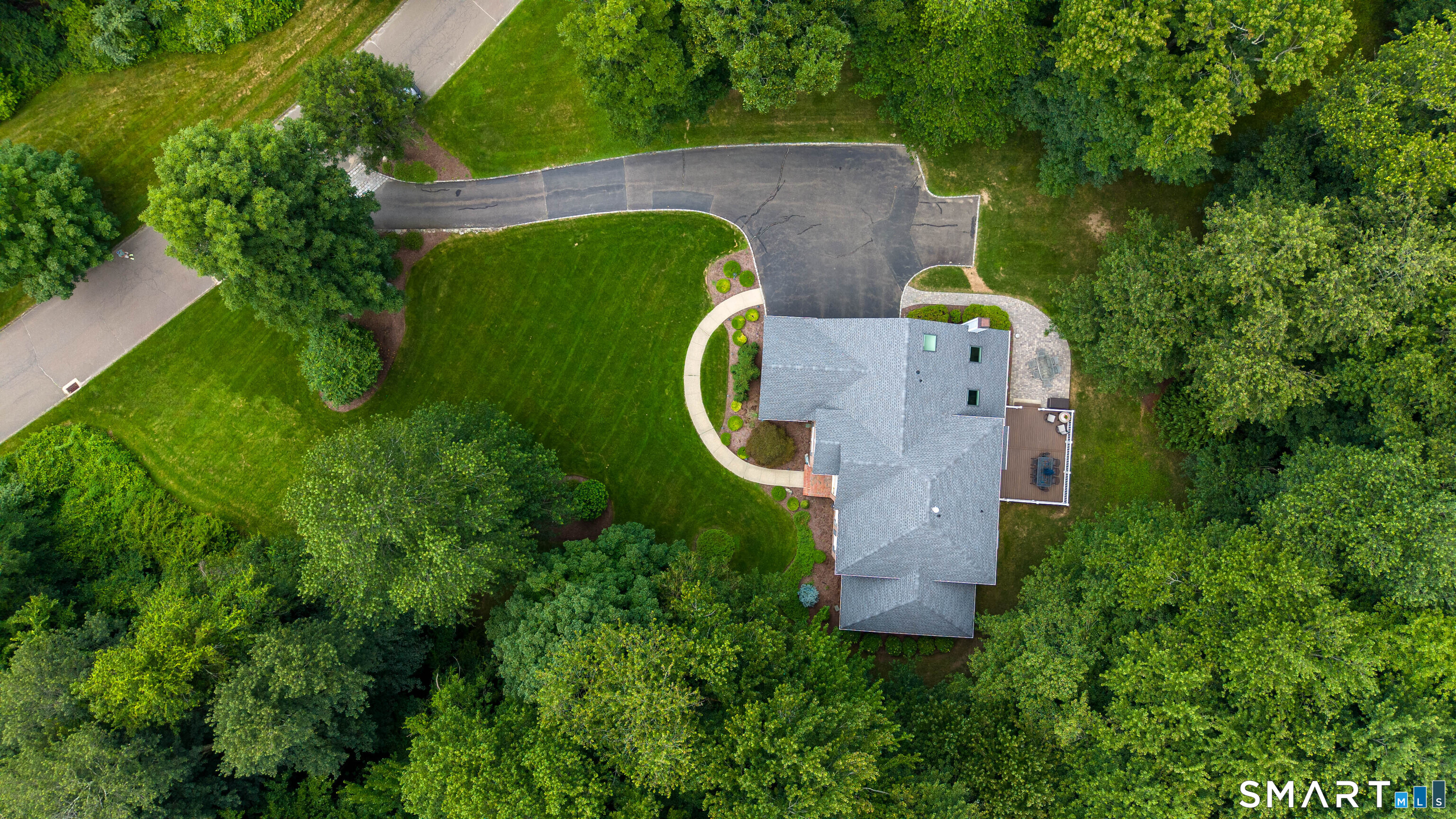 4 Whitewood Road Newtown CT 06470