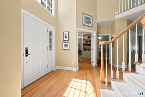 4 Whitewood Road Newtown CT 06470