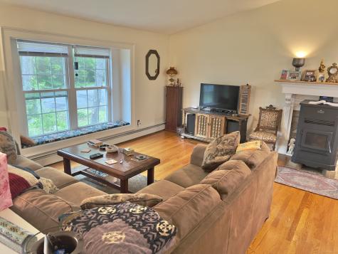 61 Litchfield Road Farmington CT 06085