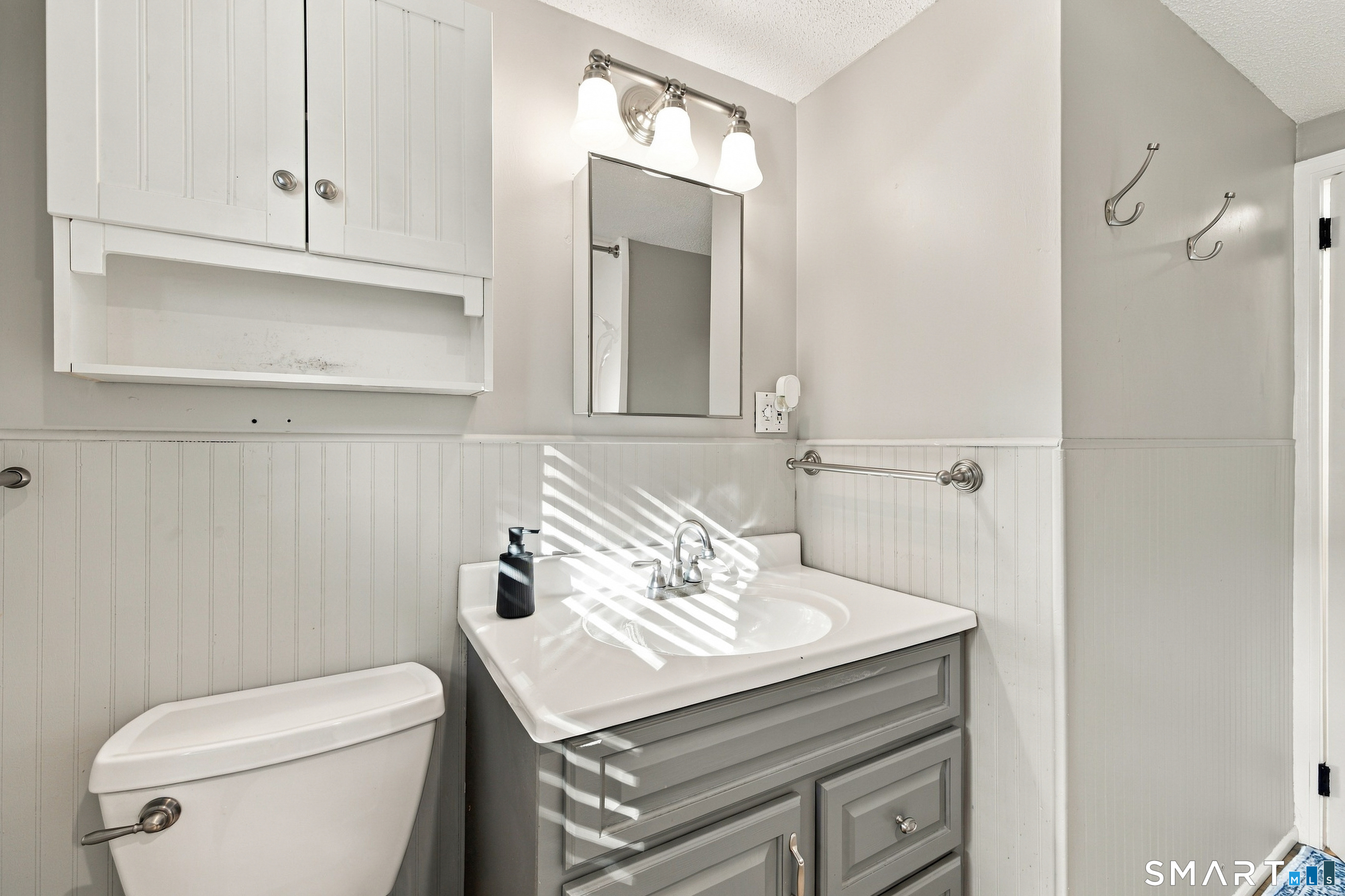 132 Cheney Lane Newington CT 06111