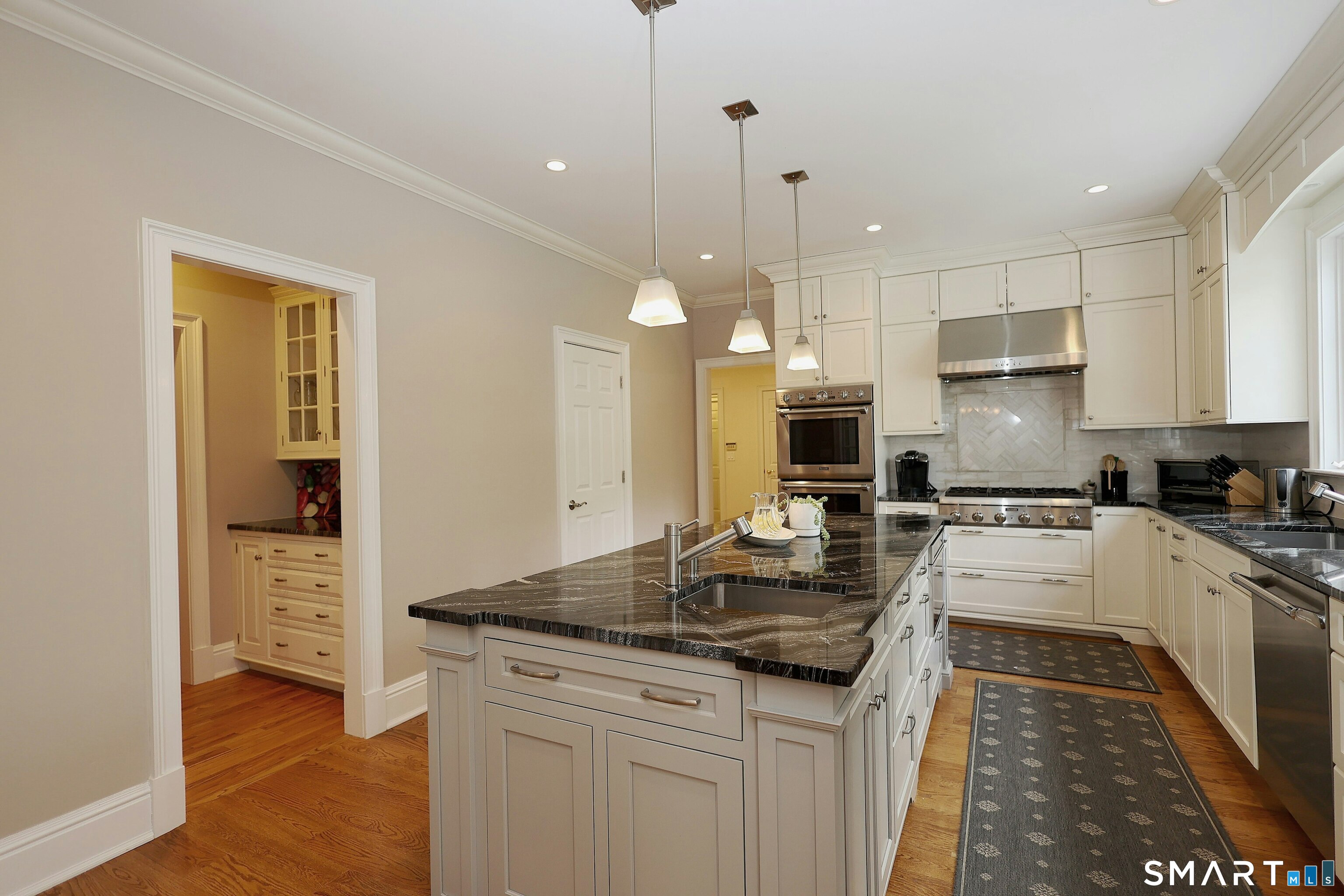 30 Whipstick Road Ridgefield CT 06877