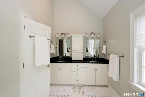 30 Whipstick Road Ridgefield CT 06877