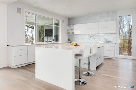 7 Rowayton Avenue Norwalk CT 06853