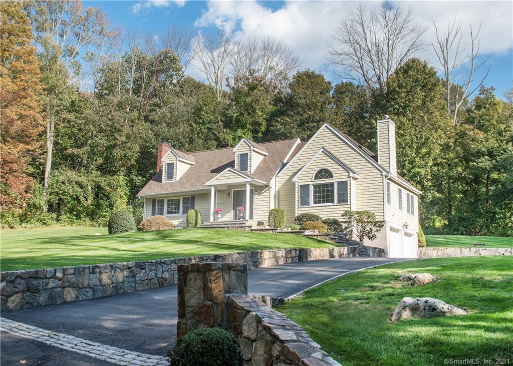 62 Tanton Hill Road Ridgefield CT 06877