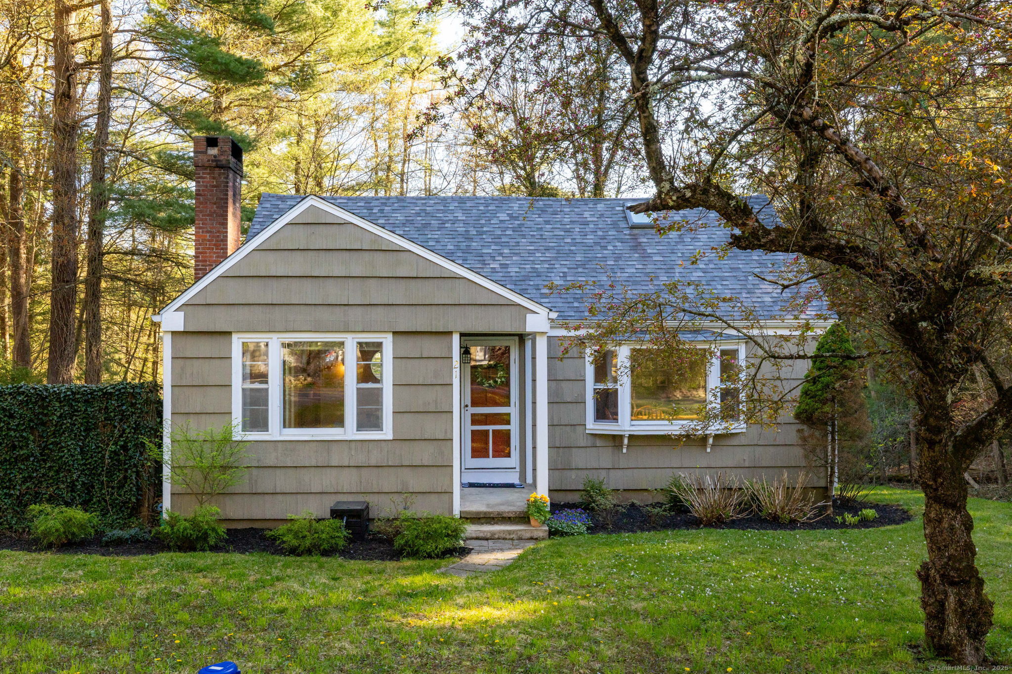 21 Old Meadow Plain Road Simsbury CT 06070