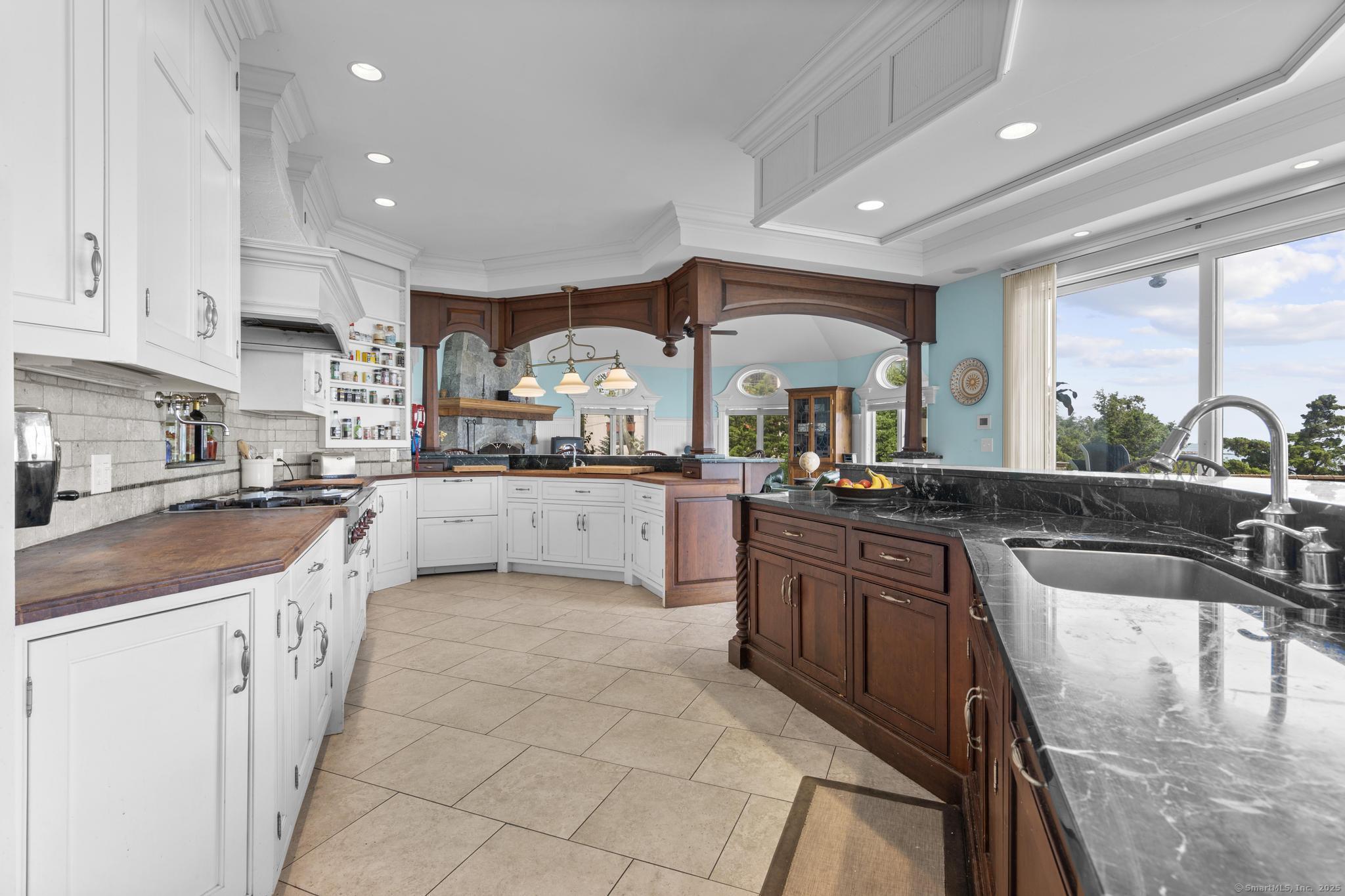 1410 South Pine Creek Road Fairfield CT 06824