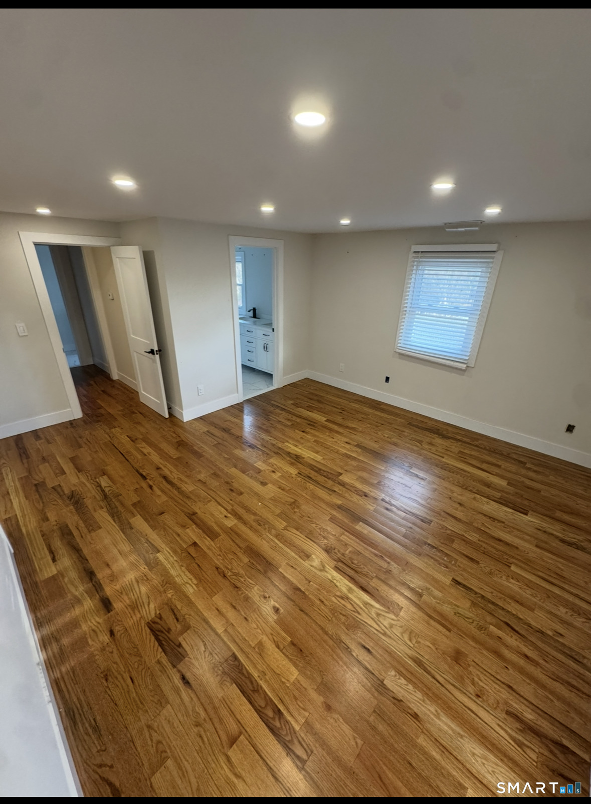 35 Knapps Highway Fairfield CT 06825