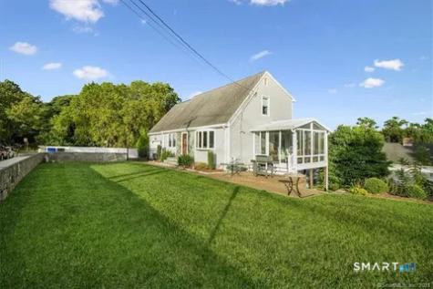 35 Knapps Highway Fairfield CT 06825