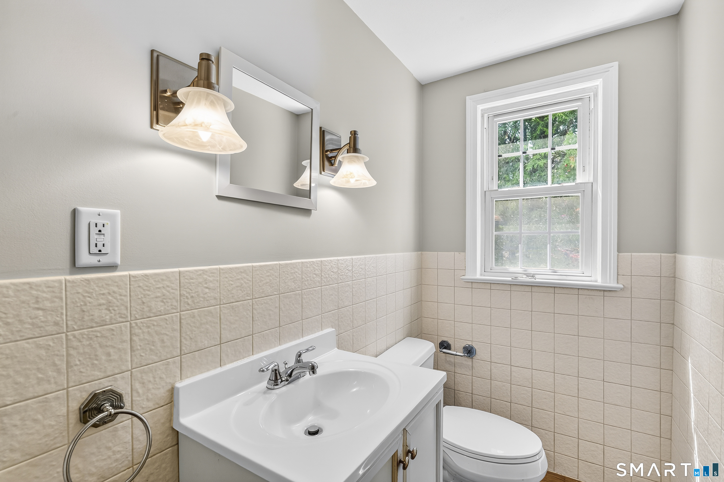 40 Cowan Avenue Stamford CT 06906
