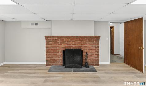40 Cowan Avenue Stamford CT 06906